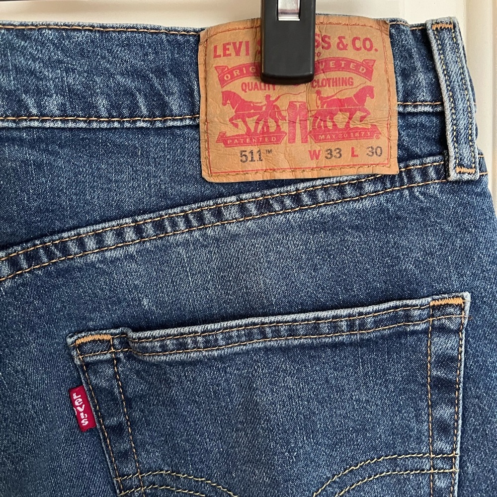 Levi's Classic Blue Jeans with Red Tab
